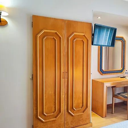 Отель Miracastro 3*